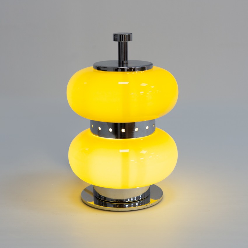 Lampe décorative en verre coloré et métal chromé