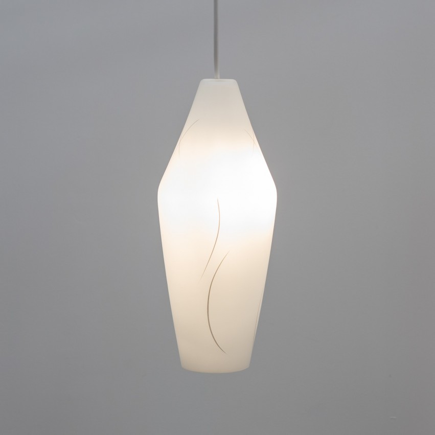 Suspension hexagonale en verre des années 1950