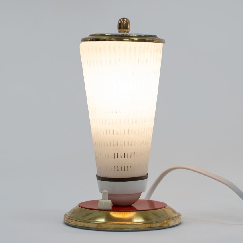 Lampe close conique des années 1960