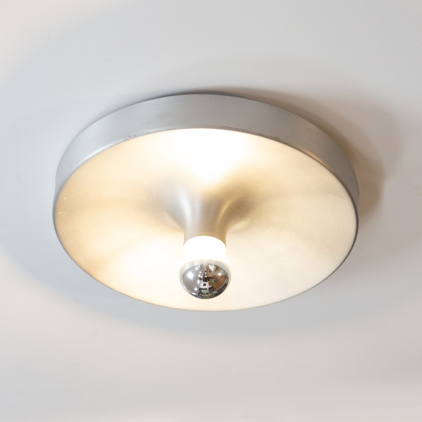 Applique ronde en aluminium pour ampoule à calotte argentée Kontakt-Werkstätten