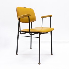 Fauteuil de bureau en Skaï jaune et tube noir des années 1950