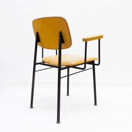 Fauteuil de bureau en Skaï jaune et tube noir des années 1950