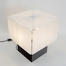 Cube lumineux en Plexiglas