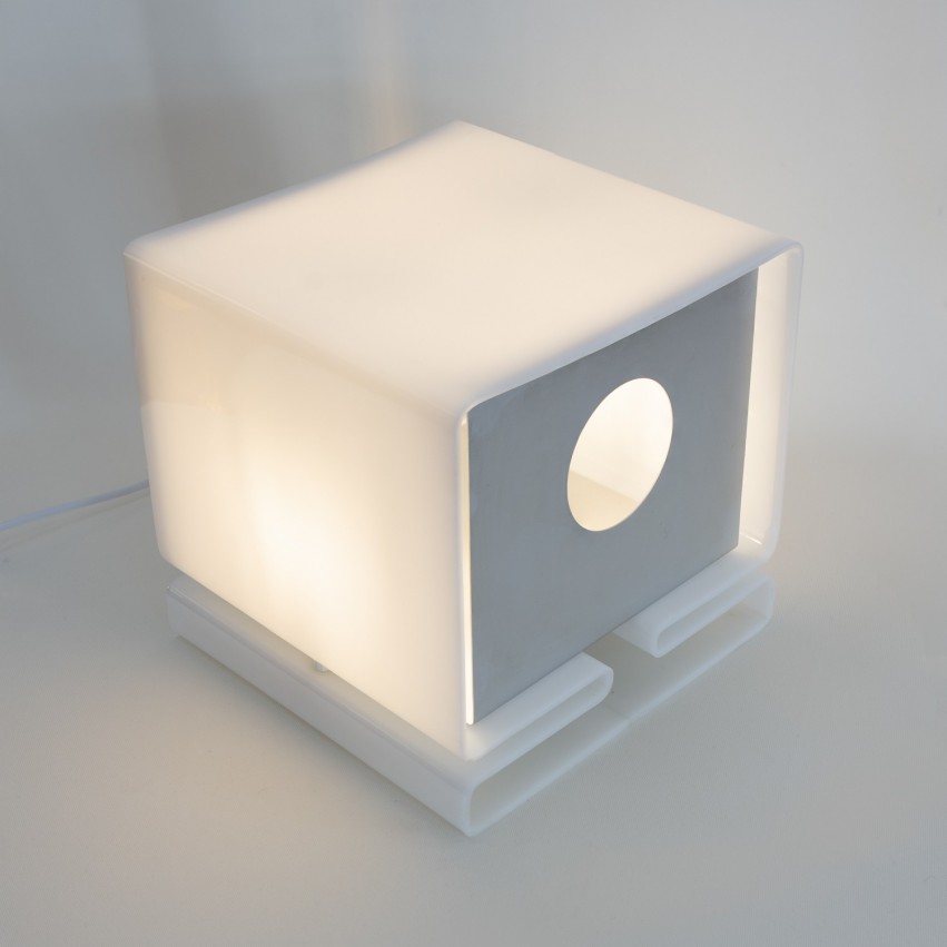 Lampe cubique en Plexiglas - Moinier