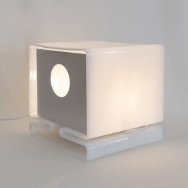 Lampe cubique en Plexiglas - Moinier