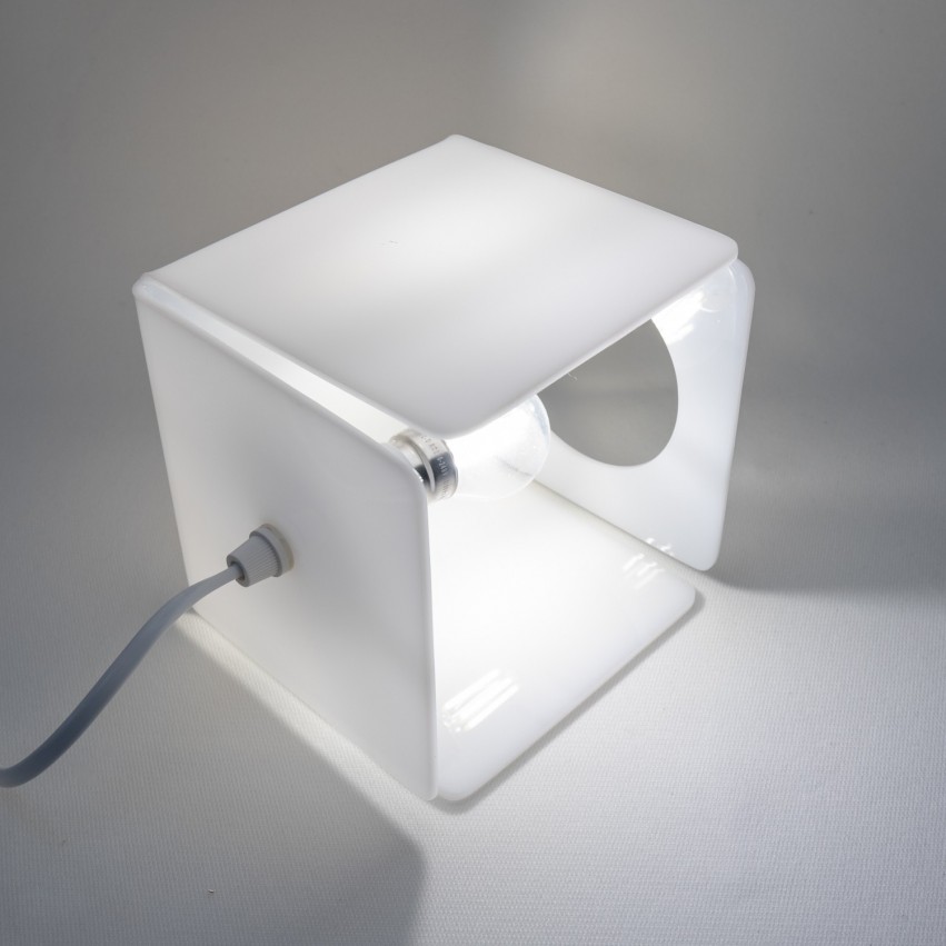 Lampe cubique en Plexiglas des années 1960