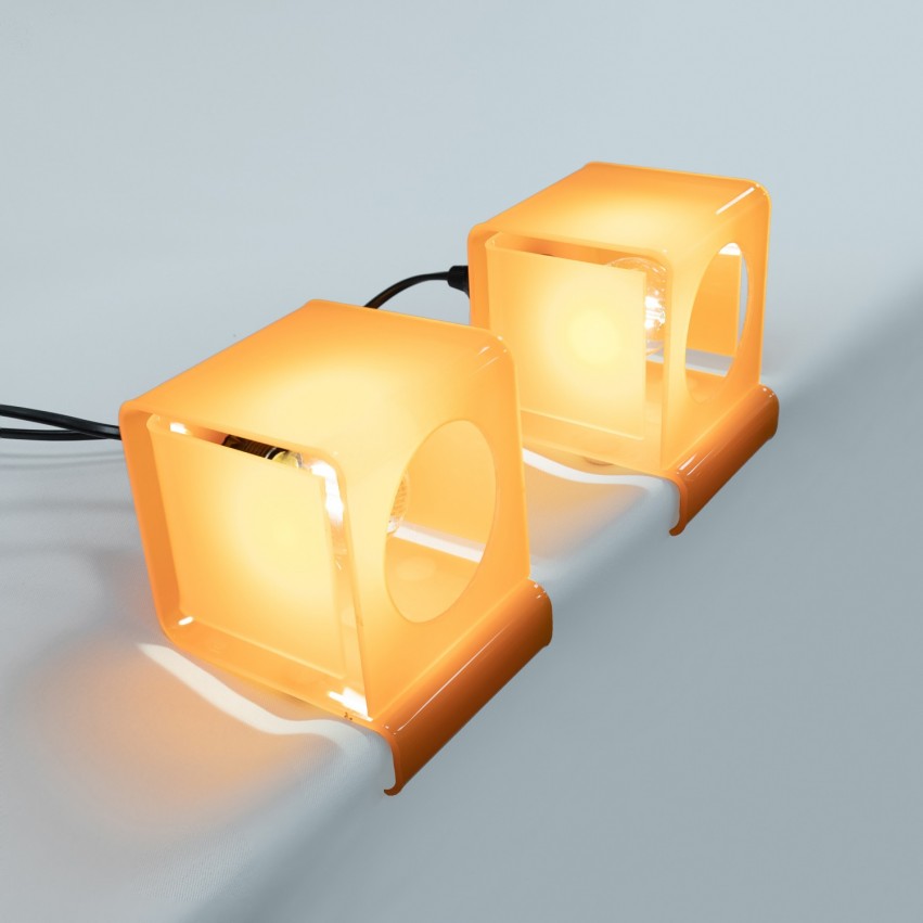 Lampe cubique en Plexiglas orange - Moinier