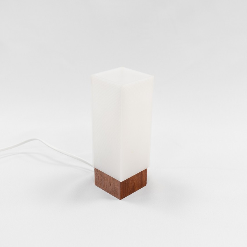 Lampe cube en Plexiglas et bois