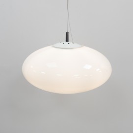 Suspension ovale en verre opale