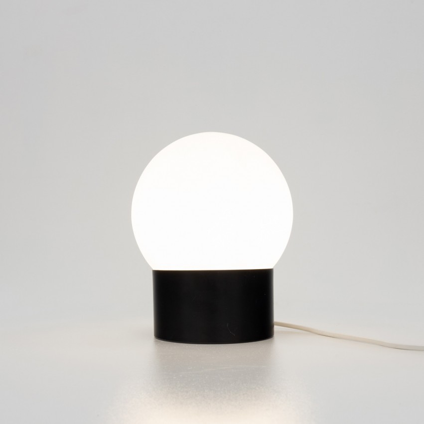 Lampe sphérique en verre et tôle Amilux