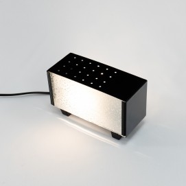 Lampe cube en verre et tôle perforée