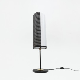 Lampadaire en tôle perforée et rhodoïd Arlus