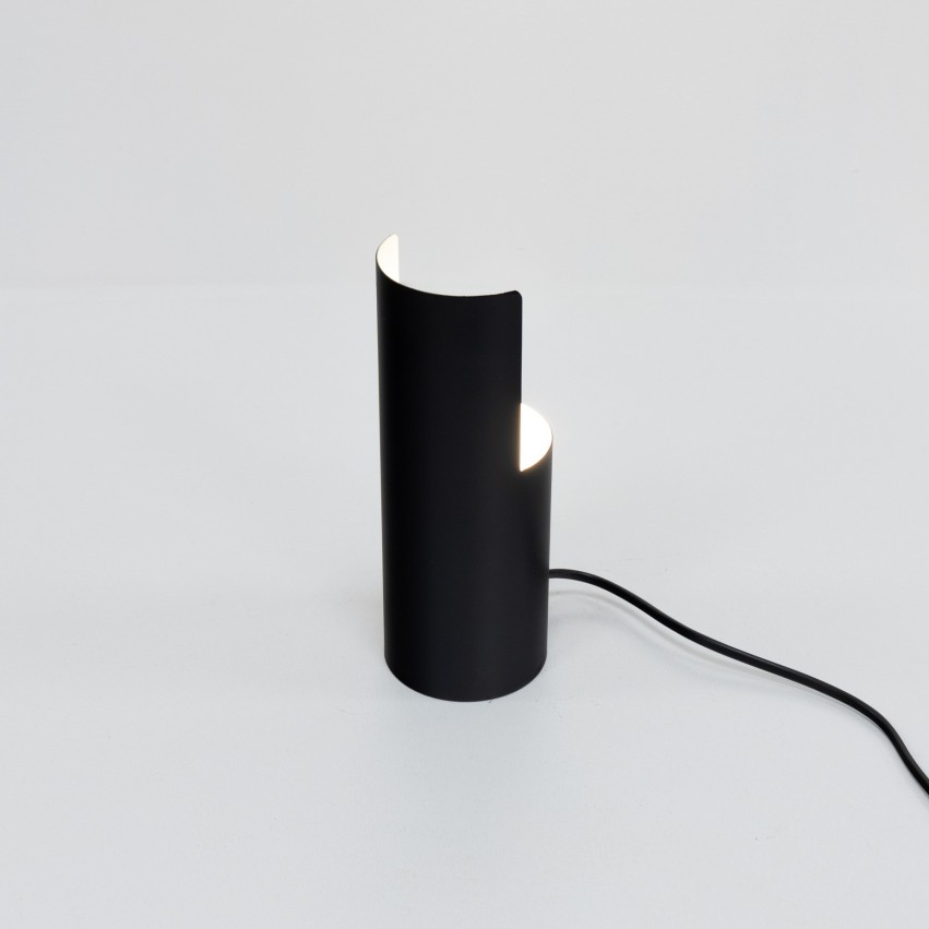 Lampe cylindrique en tôle