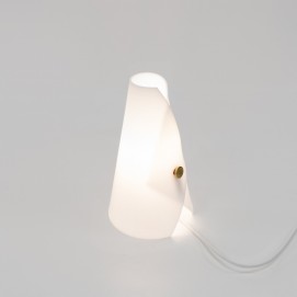 Lampe tipi en Plexiglas et laiton