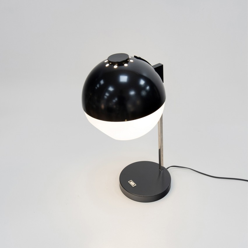 Lampe à volet avec globe en Plexiglas et tôle de Lita