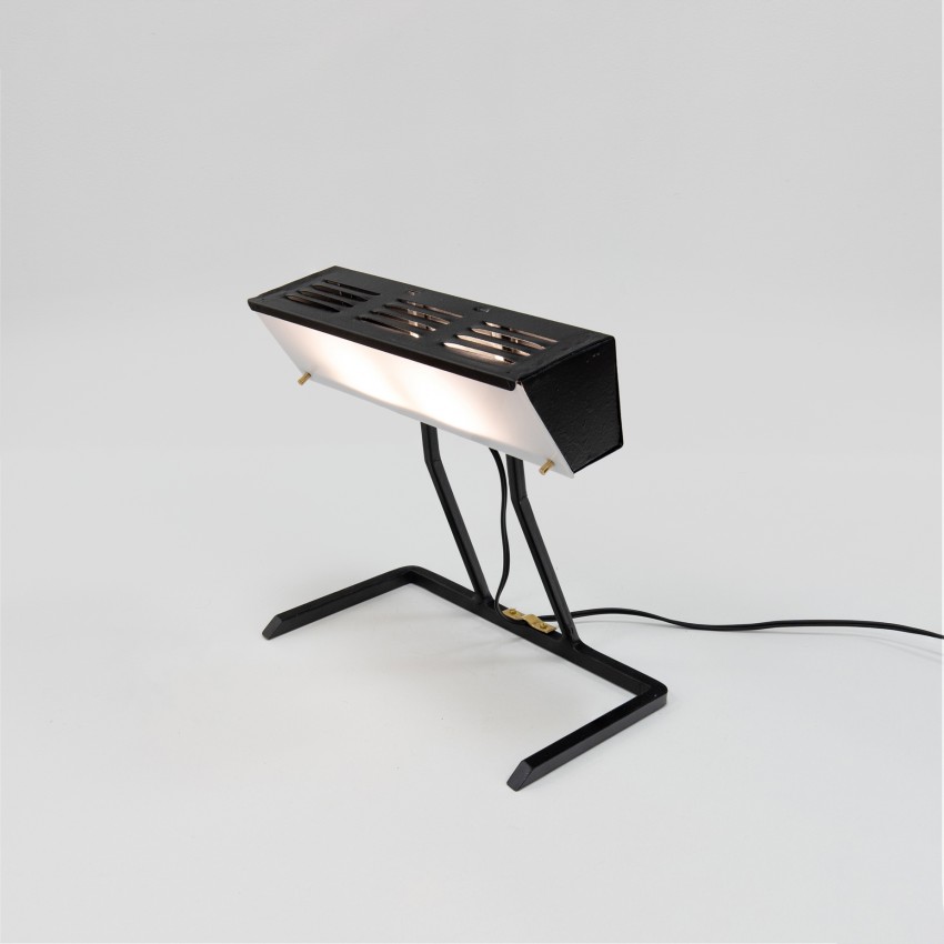 Lampe de bureau trapézoïdale en tôle et Plexiglas des années 1960