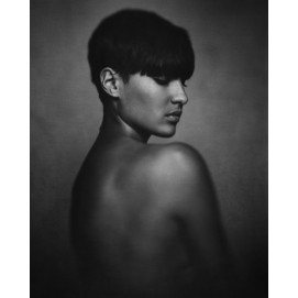 Portraits et bustes de femmes nues en noir et blanc