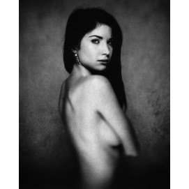 Portraits et bustes de femmes nues en noir et blanc