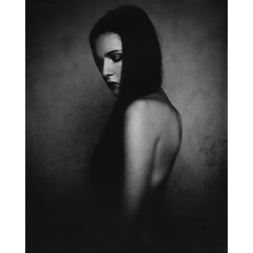 Portraits et bustes de femmes nues en noir et blanc