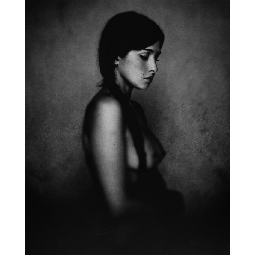 Portraits et bustes de femmes nues en noir et blanc