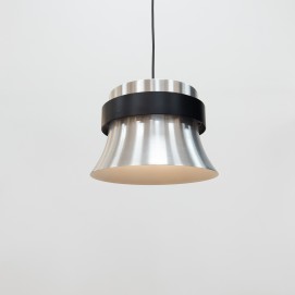 Suspension en inox et écran noir Erco 52048