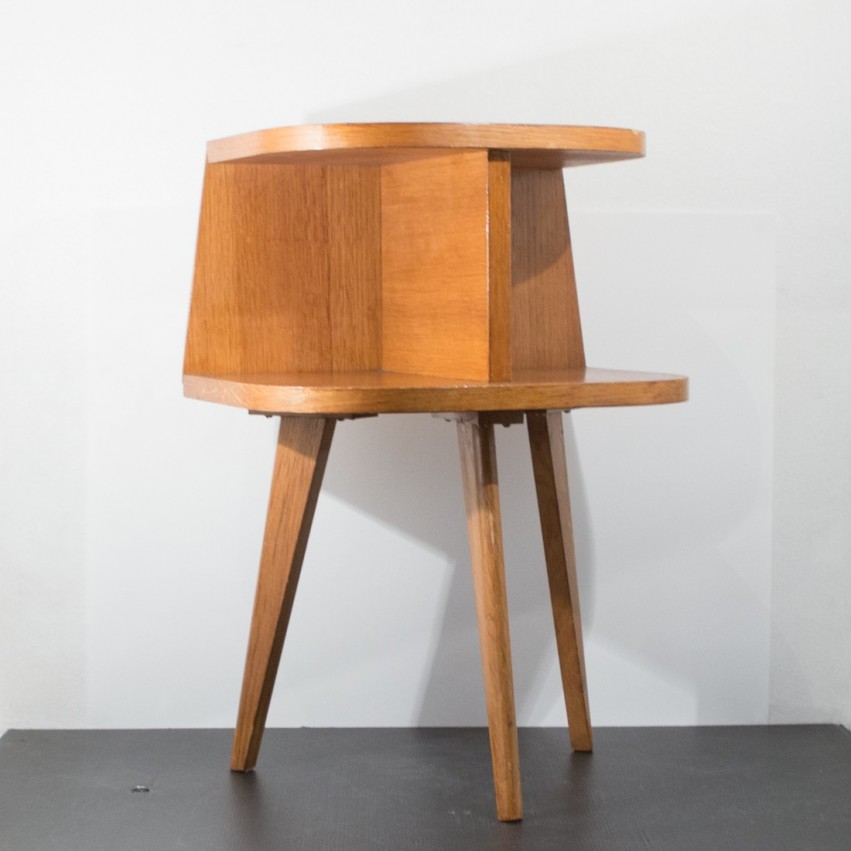 Table de chevet tripode des années 1950