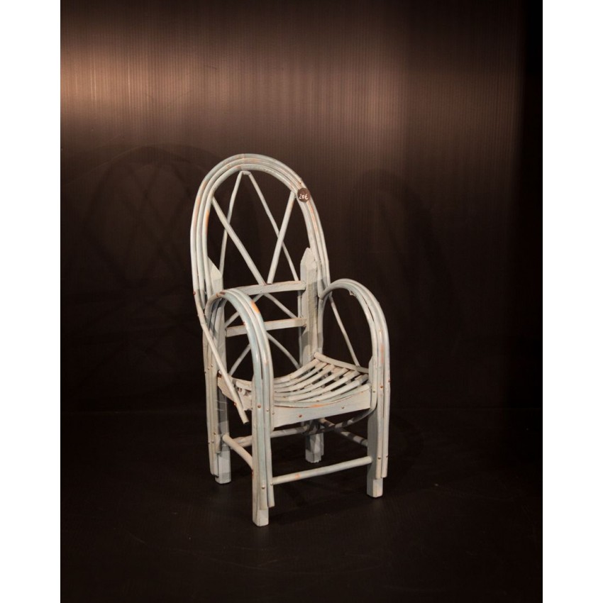 Chaise de poupée