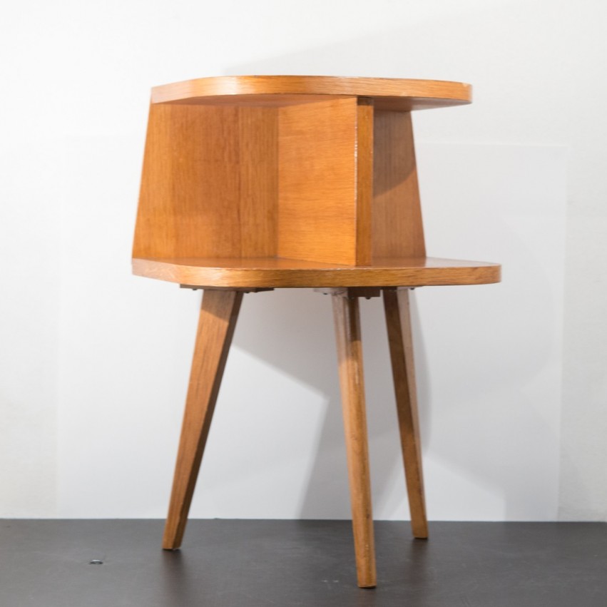 Table de chevet tripode des années 1950