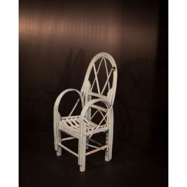 Chaise de poupée