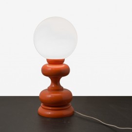 Lampe en bois tourné et opaline