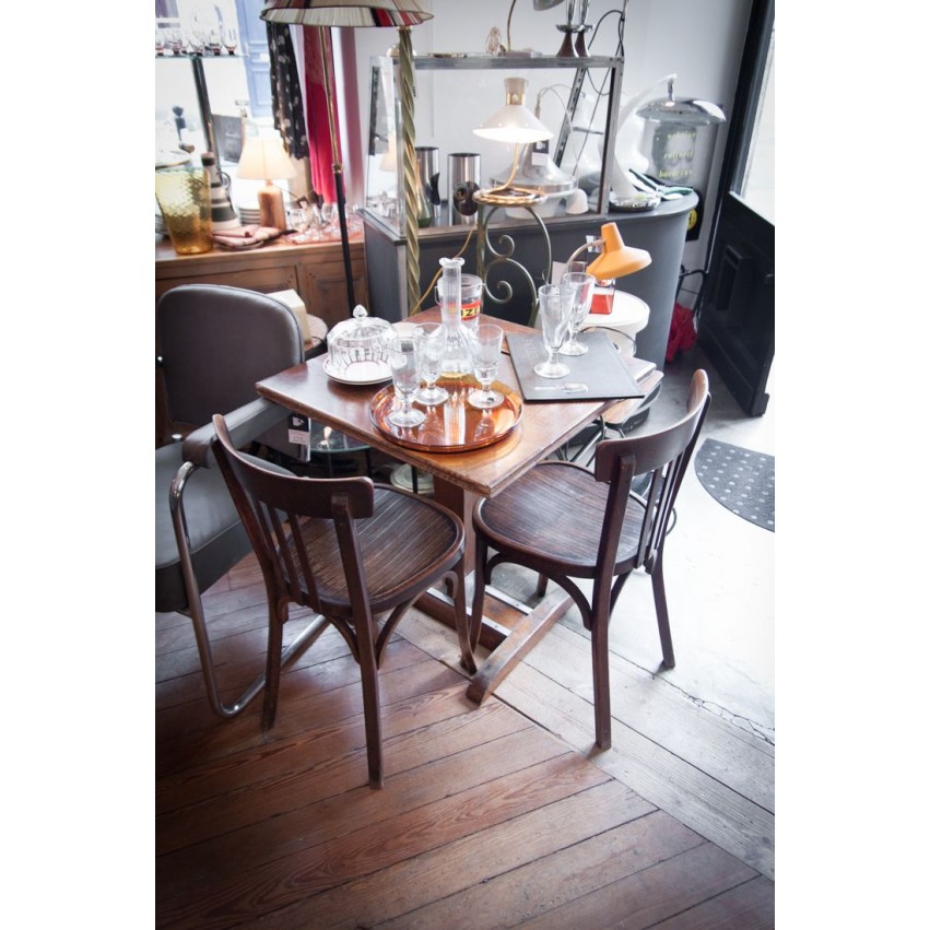 Table bistrot vintage
