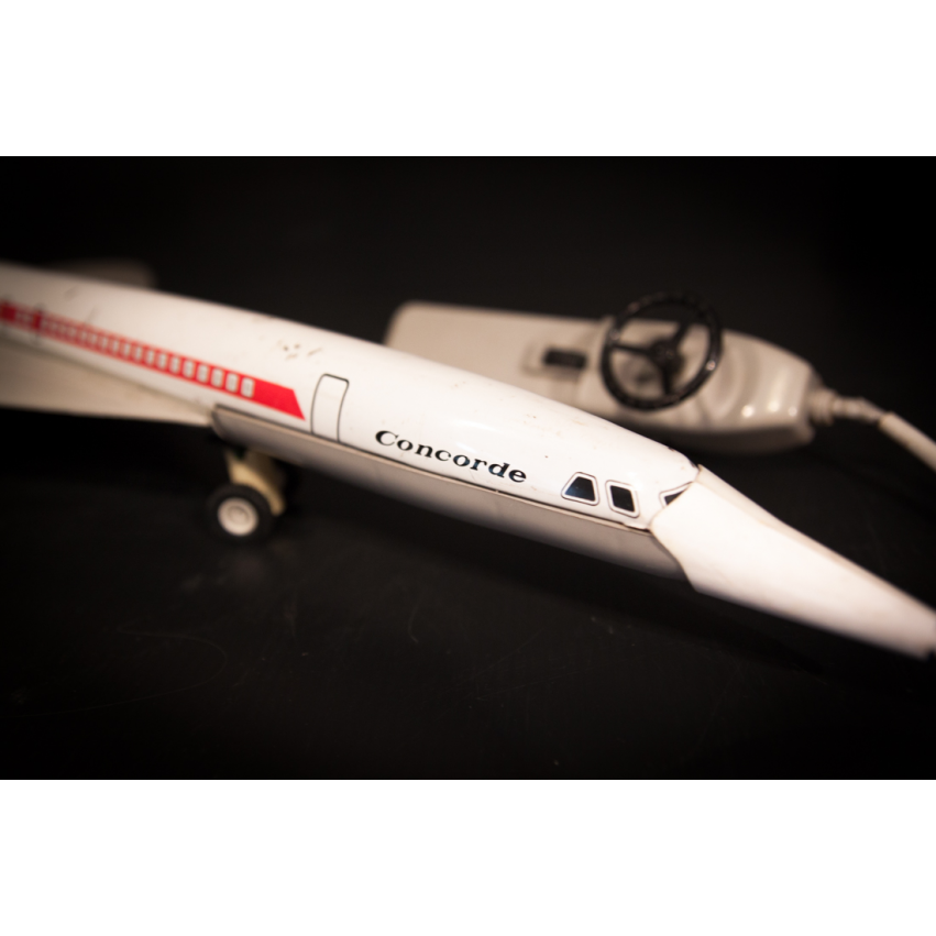Avion mécanique