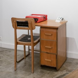 Bureau en bois des années 1950