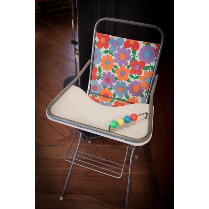 Chaise haute poupée