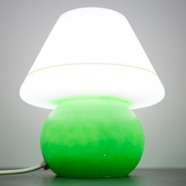 Lampe de chevet en verre vert