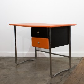 Bureau orange, chrome et noir !