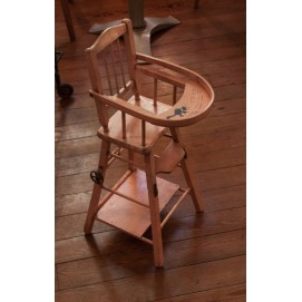 Chaise haute enfant