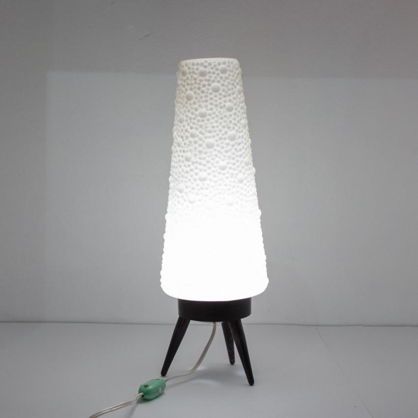 Lampe fusée tripode en plastique