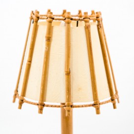 Lampe de bureau en bois