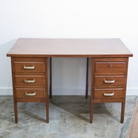 Bureau des années 1950 en bois comportant deux caisers