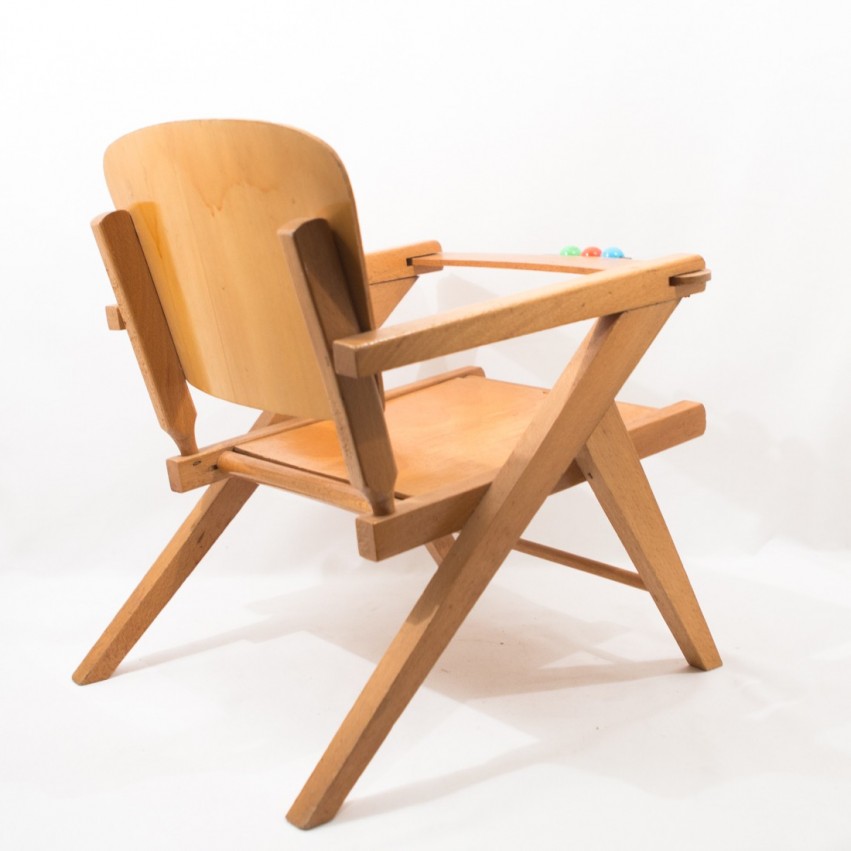 Chaise enfant en bois vintage