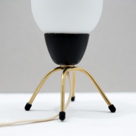 Lampe d'appoint en laiton et opaline