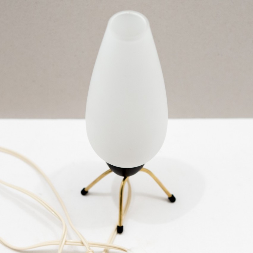 Lampe d'appoint en laiton et opaline