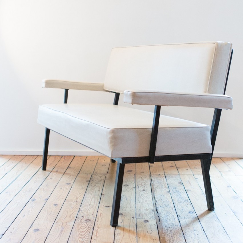Banquette des années 1960 en tube de métal carré et Skaï blanc