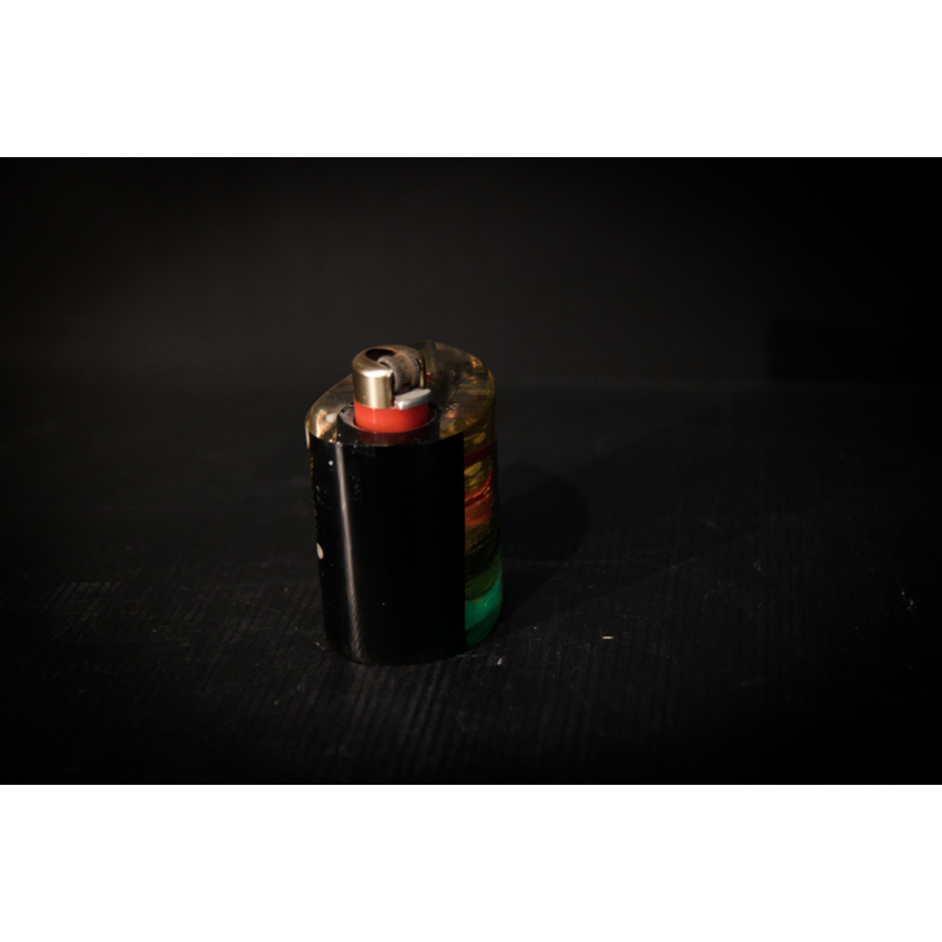 Briquet en résine