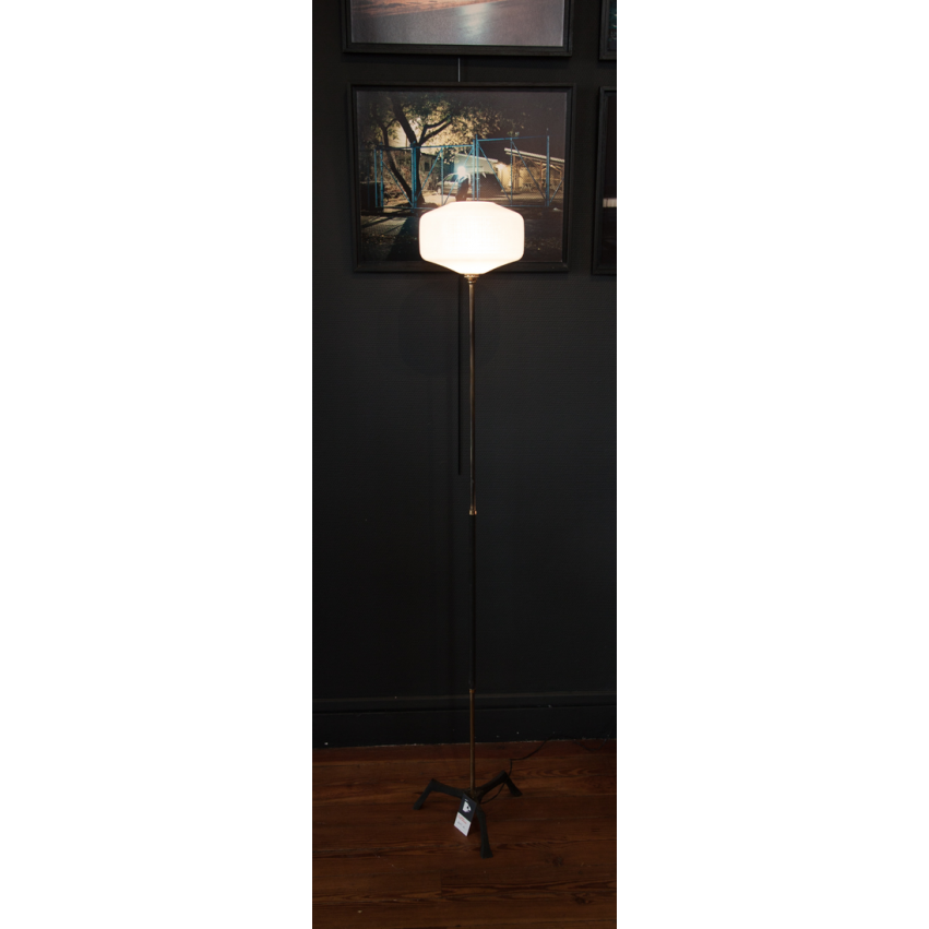 Lampe sur pied fer/opaline