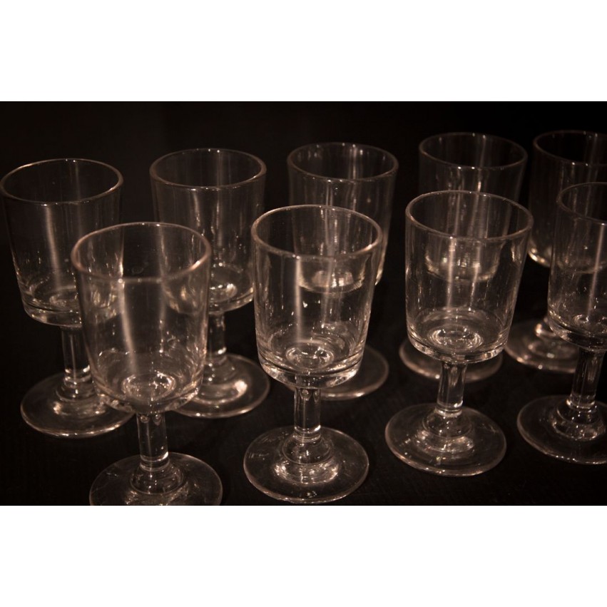 Lot de verres à vin