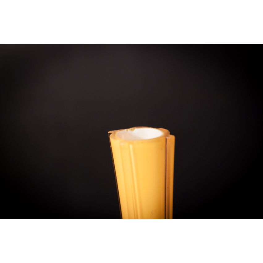 Vase jaune