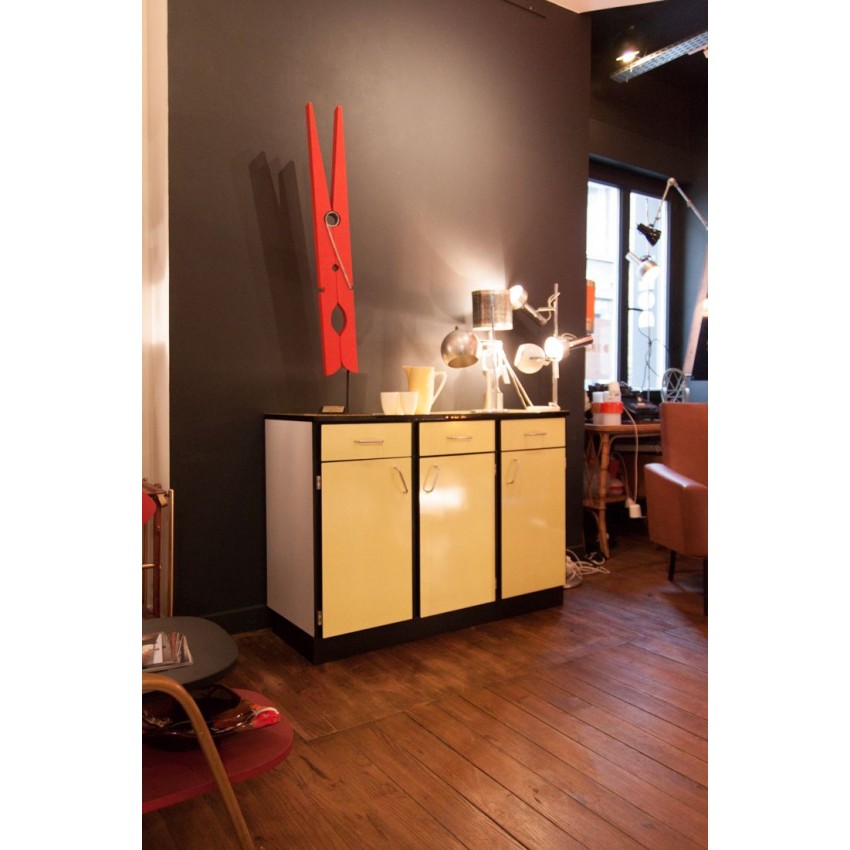 Buffet en formica jaune Buffet en formica jaune