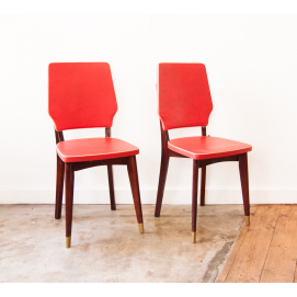 Paire de chaises rouges et vintage